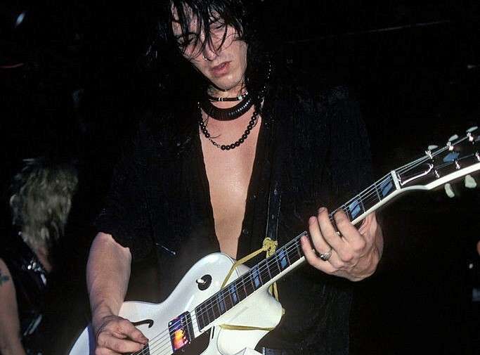 Izzy Stradlin