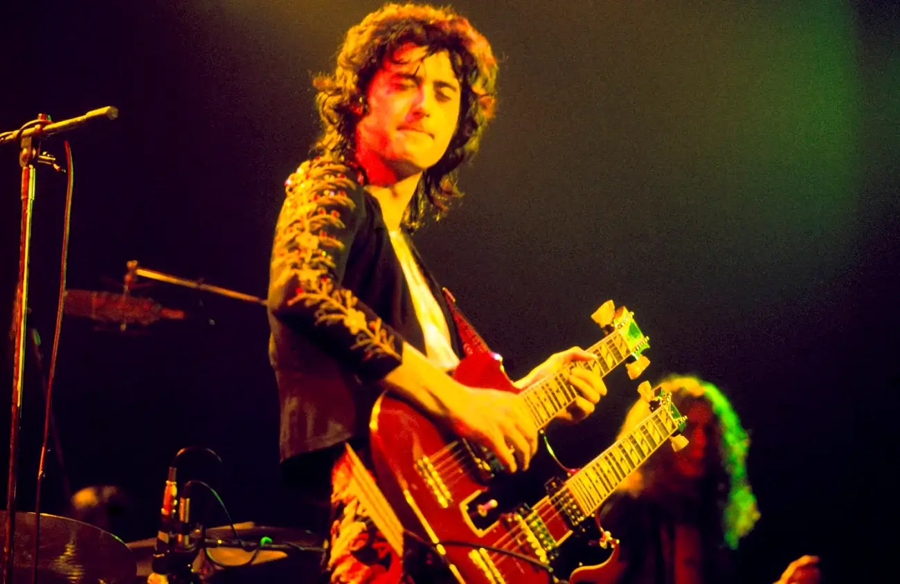 Gibson EDS 1275 : la double manche de Jimmy Page