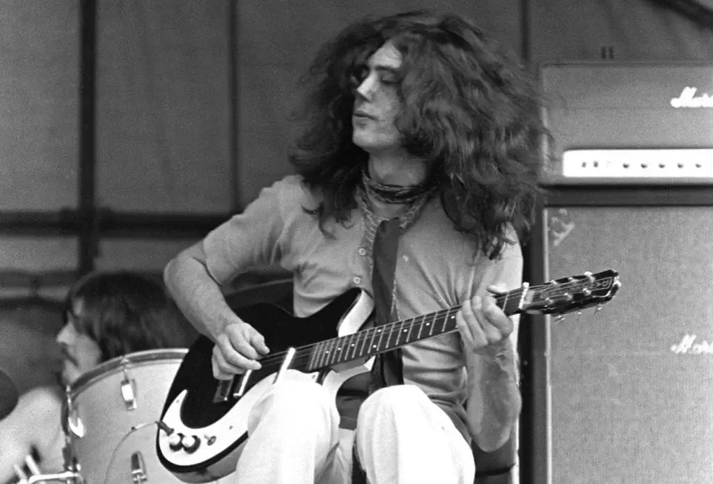 Quand Jimmy Page utilisait sa Danelectro bon marché