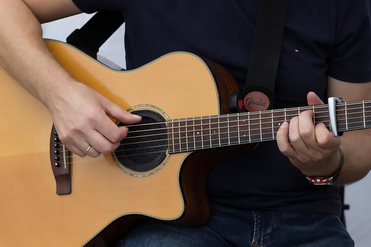 30 tablatures de guitare faciles à essayer tout de suite !