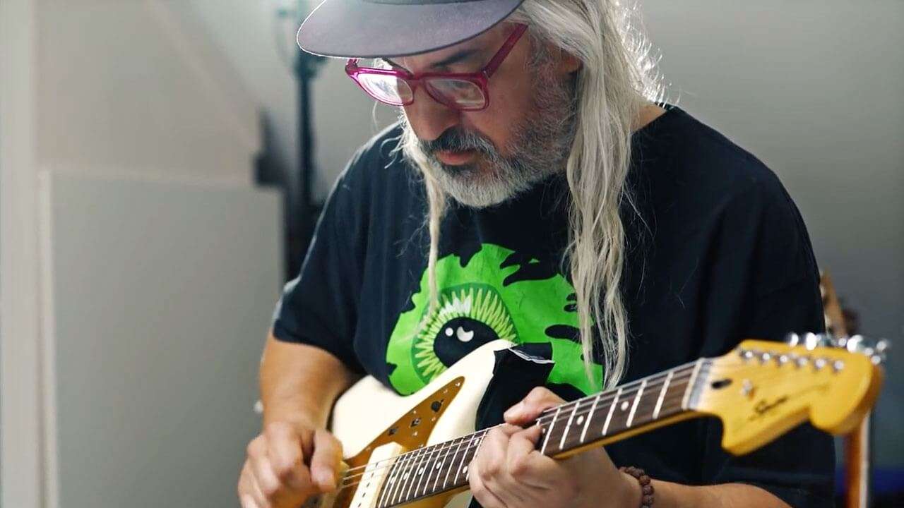 J Mascis